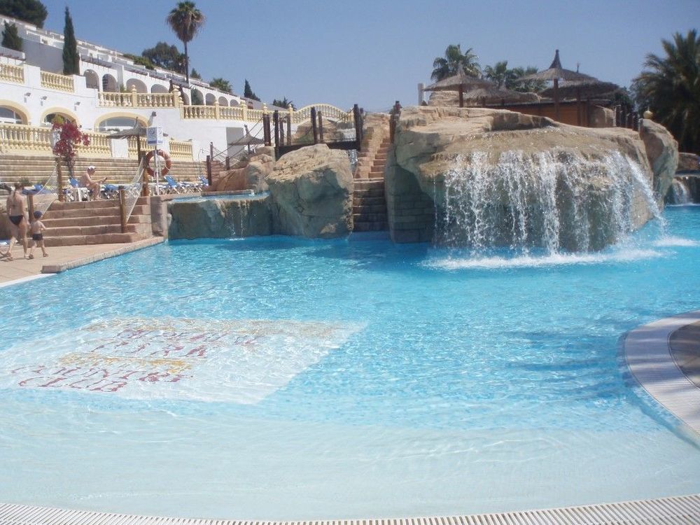 Bungalows Imperial Park Unitursa كاليبي المظهر الخارجي الصورة