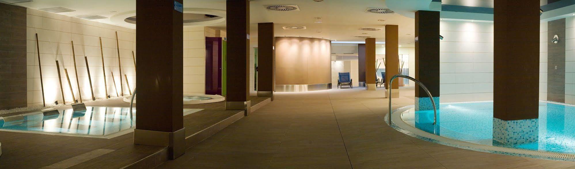 Bungalows Imperial Park Unitursa كاليبي المظهر الخارجي الصورة
